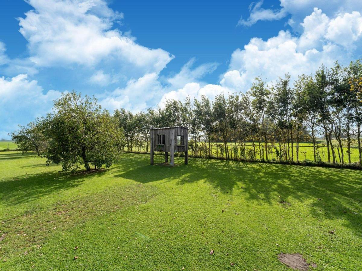 Holiday Home In Burgerbrug Near The Beach Exterior foto
